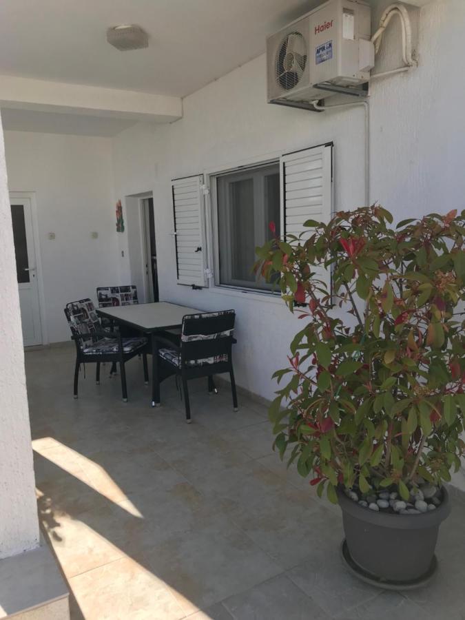 Tona Apartments Трогір Екстер'єр фото