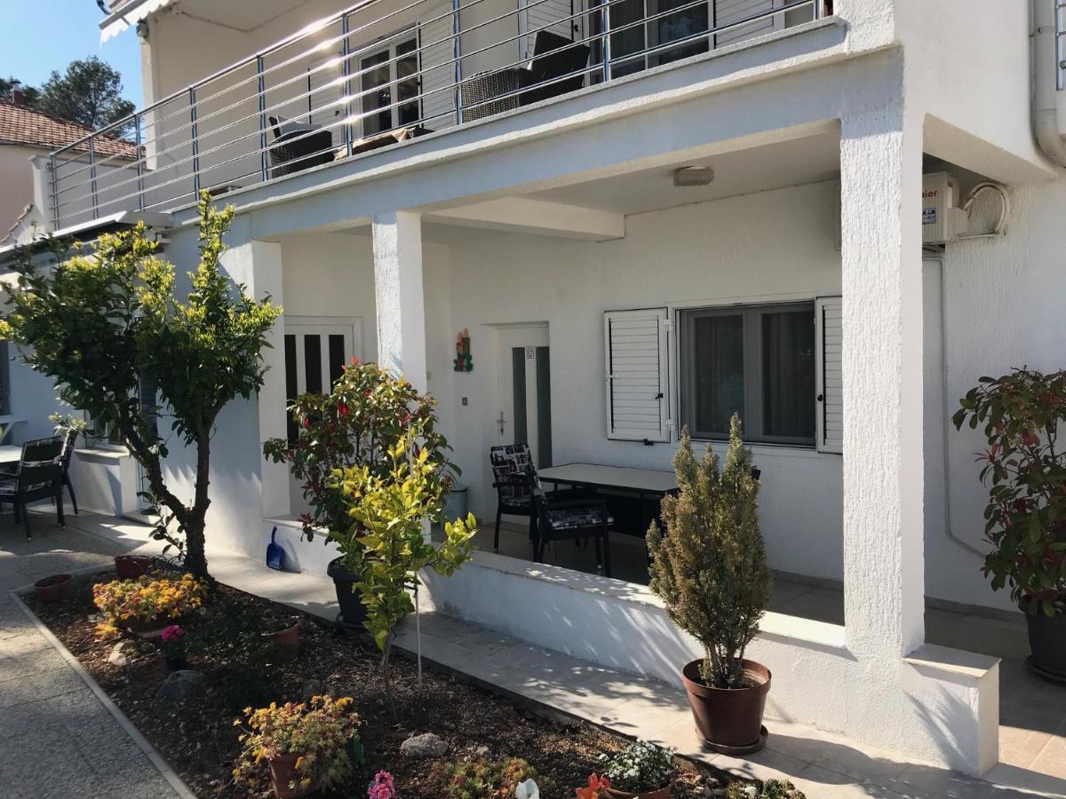 Tona Apartments Трогір Екстер'єр фото