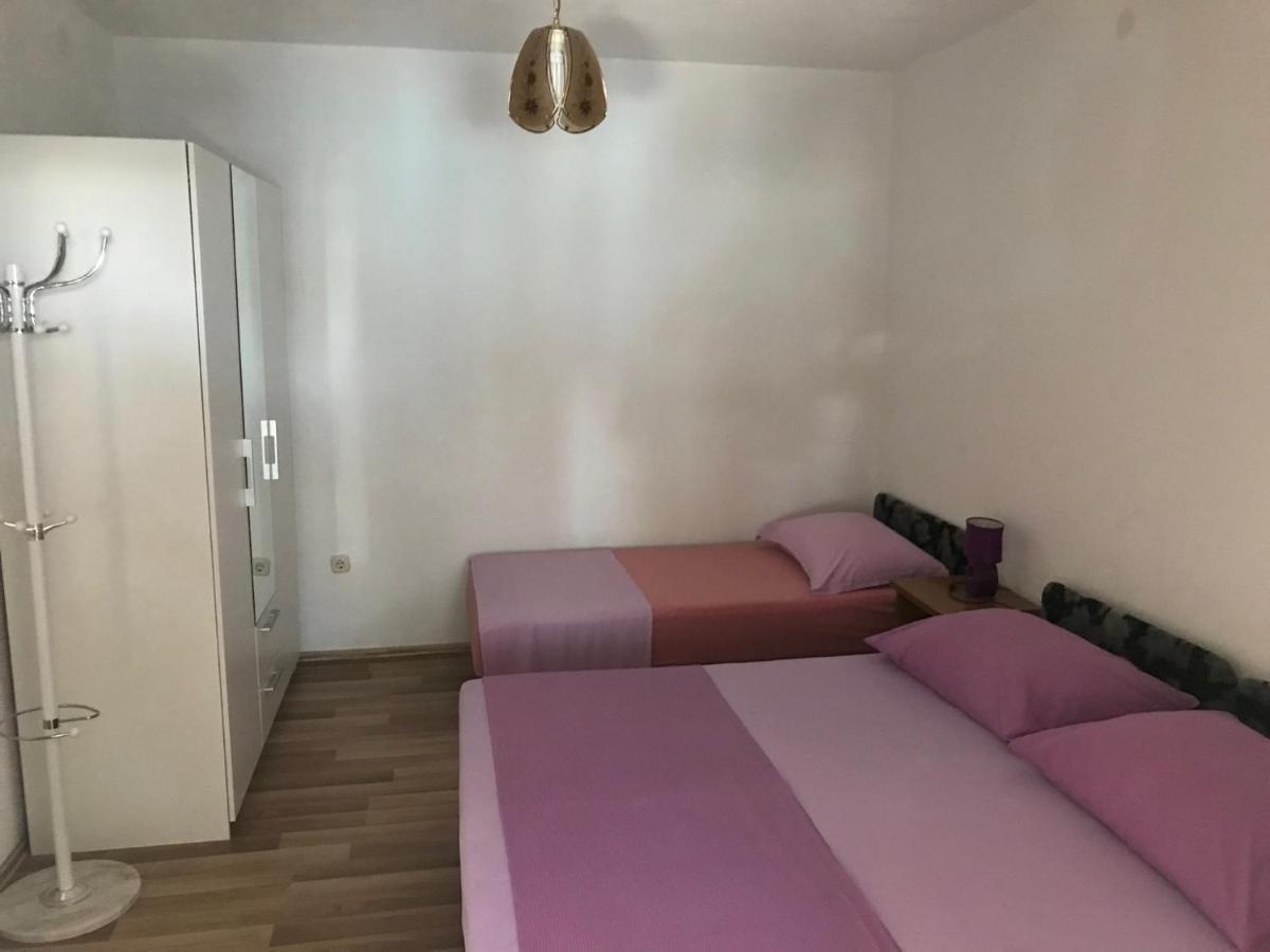 Tona Apartments Трогір Екстер'єр фото